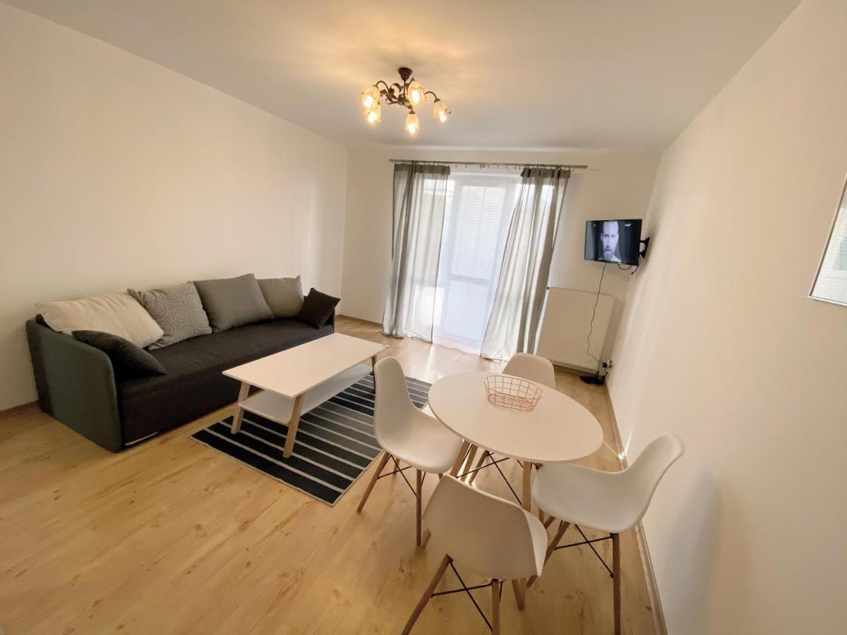 Easy Apartamenty เชชูฟ ภายนอก รูปภาพ