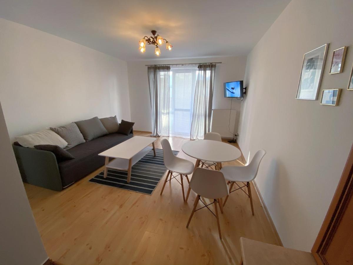 Easy Apartamenty เชชูฟ ภายนอก รูปภาพ