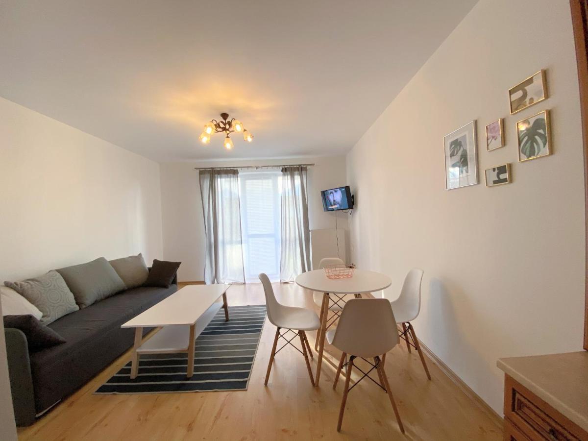 Easy Apartamenty เชชูฟ ภายนอก รูปภาพ